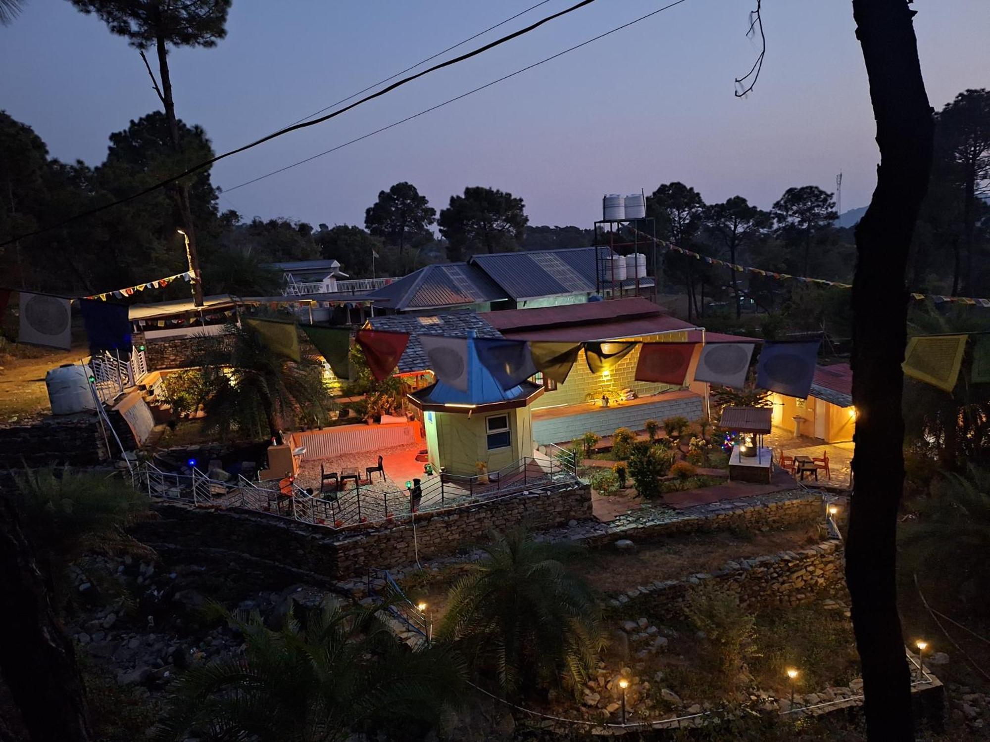 Tathastu Bir -Homestay ,Dorm,Hostel Esterno foto